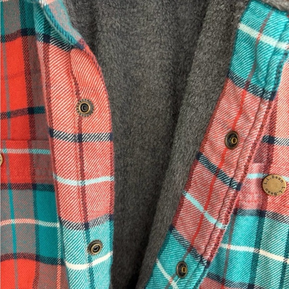 Men's LL Bean Fleece Lined Red Plaid Button Down Shacket Medium Casual Pillowy - Picture 3 of 7